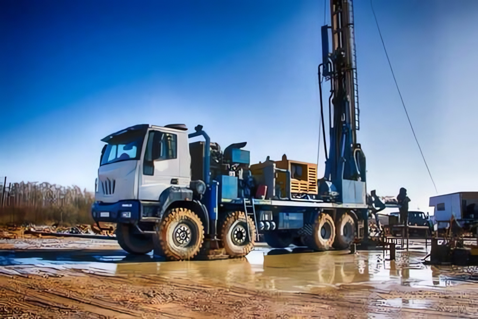 Truck-mounted rotary rig